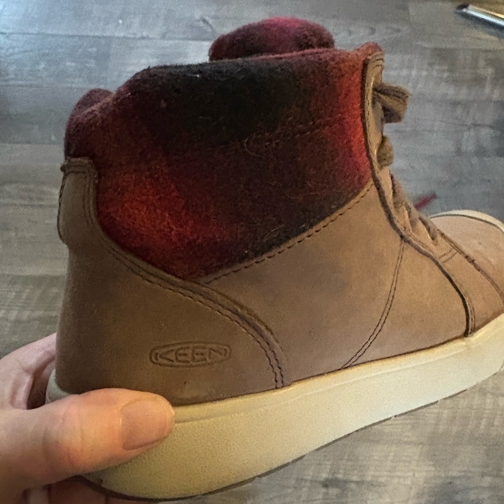 Keen Elena Mid Boot